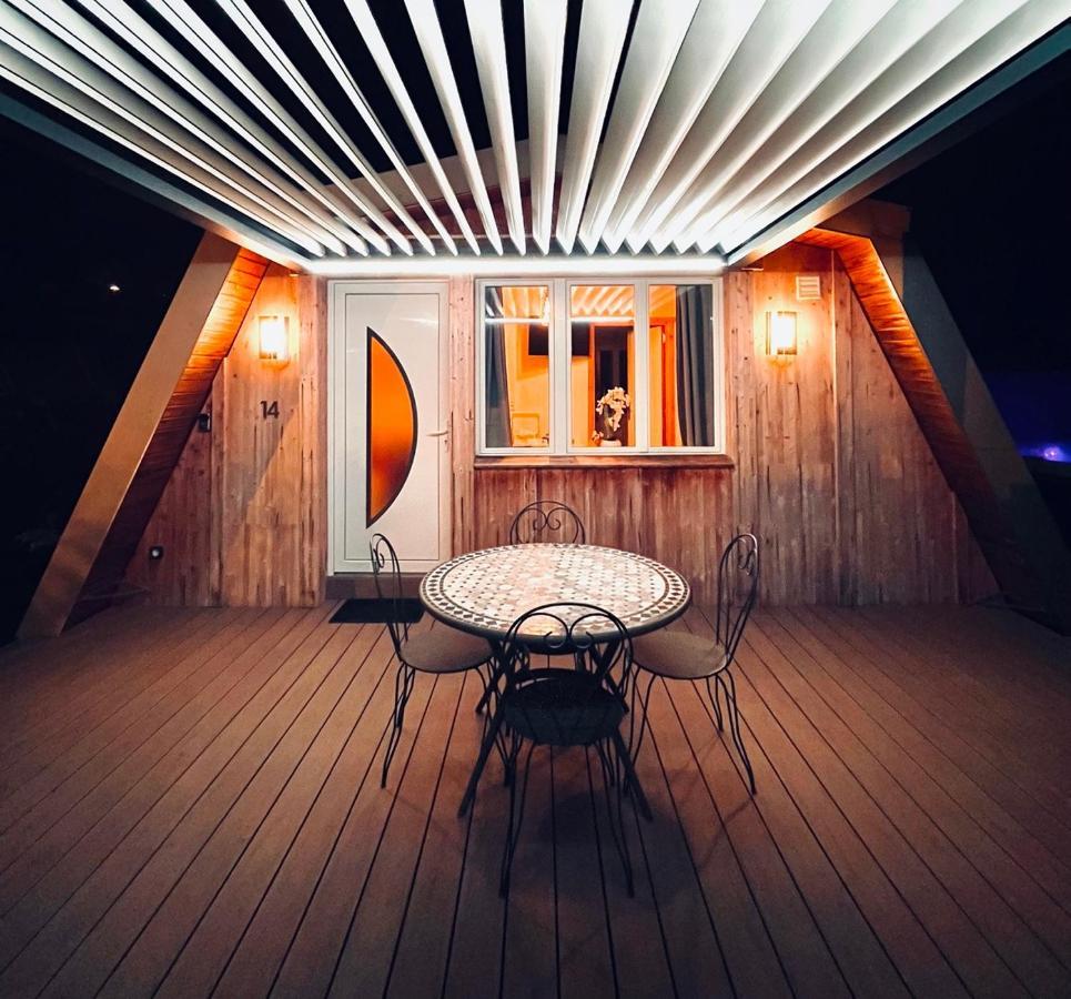 Au-Doux-Altic Chalet Romantique Avec Jacuzzi Et Sauna Metabief Exterior photo